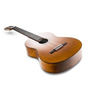 1557990741847-161.Yamaha C40 Classical Guitar (5).jpg